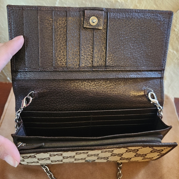 Gucci Canvas Continental Chain Wallet - Picture 9 of 9